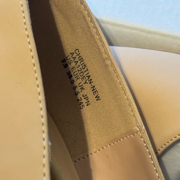 Dream Pairs Women's Nude Heels - Picture 6 of 7